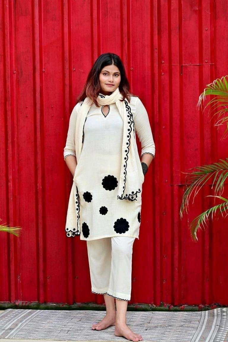 Women's Cotton Embroidered Floral patchwork Kurti with pant and Dupatta set - Image 2