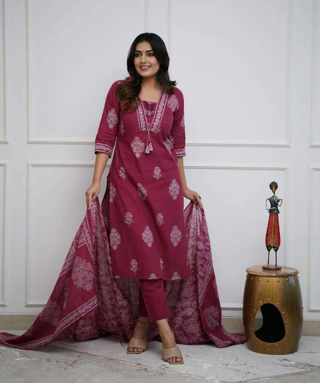 Women's Cotton Printed Straight Kurti with pant and Dupatta Set - Image 3